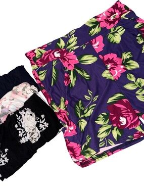 Lot of 4 Womens Floral & Solid Pull On Shorts Pockets Size M Inseam 4" Soft Knit